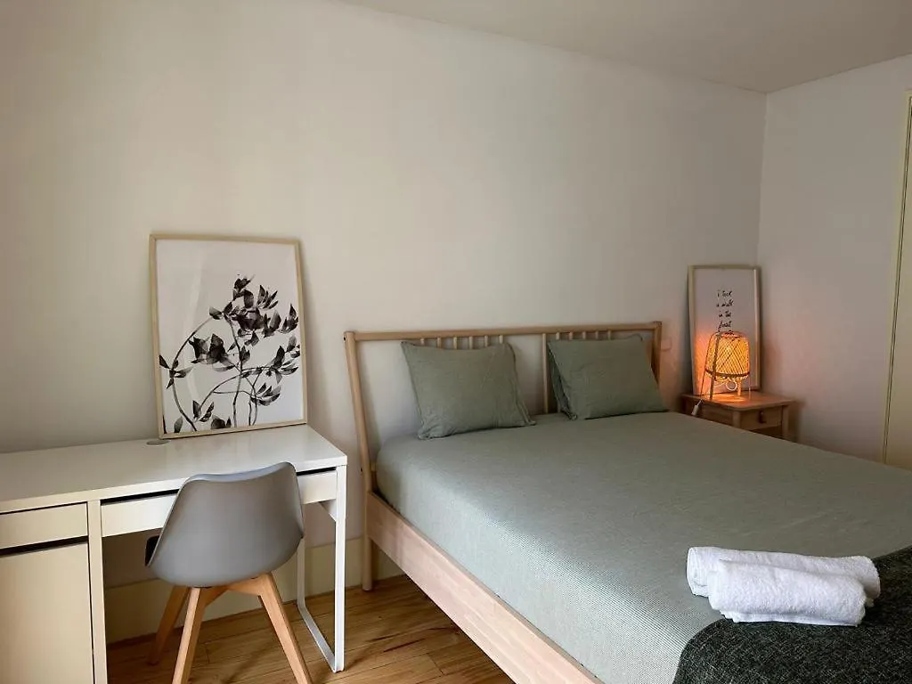 Luxuoso Quarto Com Banheiro Privativo No Centro De Lisboa Apartment 0*, Lisbon Portugal